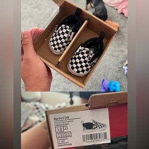 Baby crib bottom vans